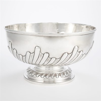 Lot 278 - George III Silver Bowl Maker's mark rubbed,...