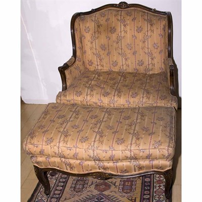 Lot 289 - Louis XV Style Walnut Duchess Brisee