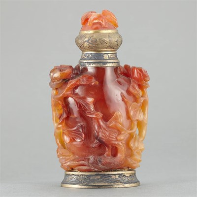 Lot 242 - Chinese Agate Snuff Bottle 19th Century The...