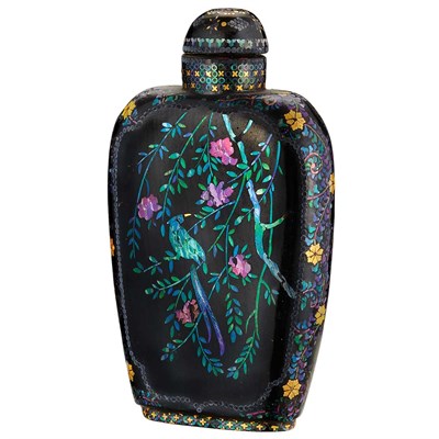 Lot 243 - Chinese Lac Burgaute Snuff Bottle 19th Century...