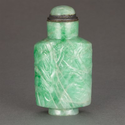Lot 14 - Chinese Jadeite Snuff Bottle Late 19th/20th...