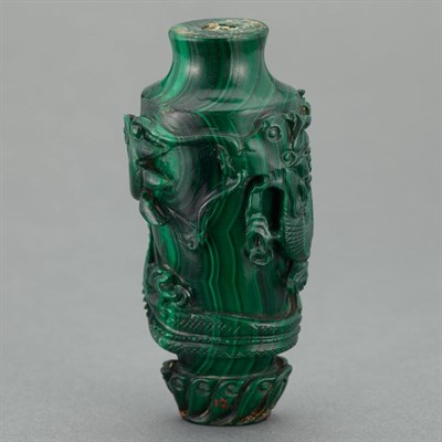 Lot 232 - Chinese Malachite Snuff Bottle 20th Century...