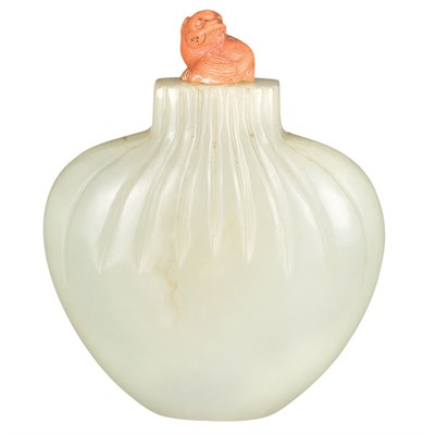 Lot 27 - Chinese White Jade Snuff Bottle 18th/19th...