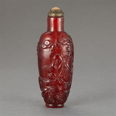Lot 198 - Chinese Amber Snuff Bottle 19th Century The...