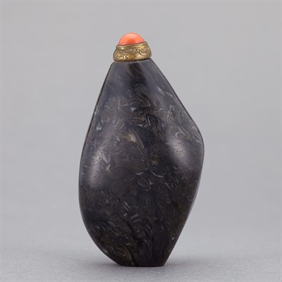 Lot 255 - Chinese Hardstone Snuff Bottle 19th Century Of...