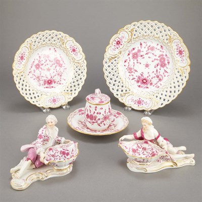 Lot 677 - Meissen Gilt Decorated Porcelain Dessert...