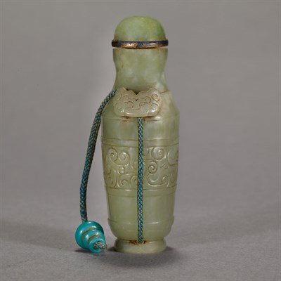 Lot 211 - Chinese Celadon Jade Snuff Bottle 19th Century...
