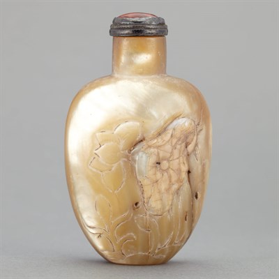 Lot 227 - Chinese Mother-of-Pearl Snuff Bottle 19th/20th...