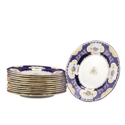 Lot 549 - Set of Twelve Minton Porcelain Service Plates
