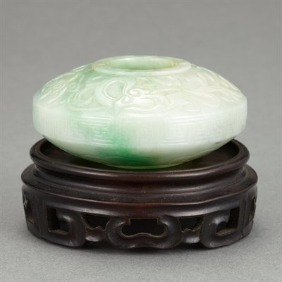 Lot 84 - Chinese Jadeite Water Pot Late 18th century Of...