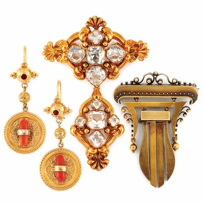 Lot 582 - Group of Antique Jewelry