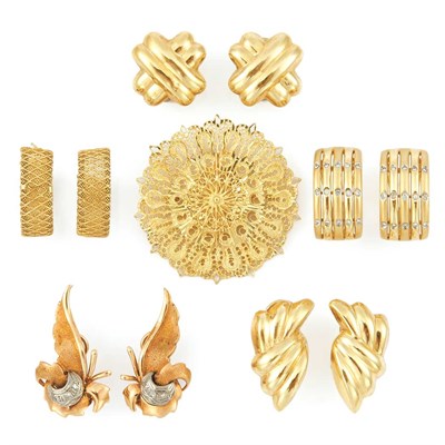 Lot 848 - Group of Gold Jewelry