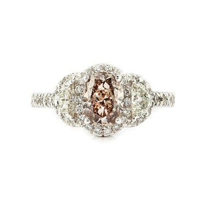 Lot 710 - White Gold, Brown Diamond and Diamond Ring