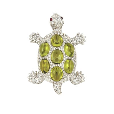 Lot 316 - White Gold, Cabochon Peridot and Diamond Turtle Brooch