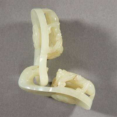 Lot 517 - Chinese White Jade Belt Buckle Early 19th...