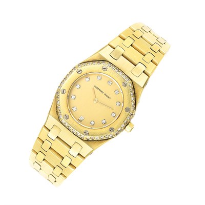 Lot 435 - Lady's Gold and Diamond 'Royal Oak' Wristwatch, Audemars Piguet