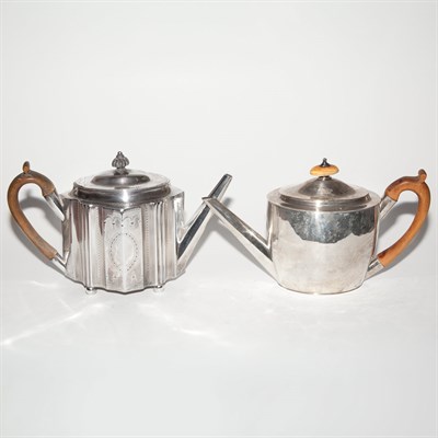 Lot 245 - George III Silver Teapot Richard Cook, London,...