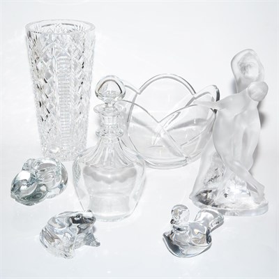 Lot 370 - Group of Nine Glass Articles
