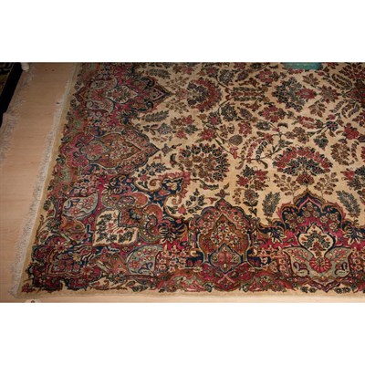 Lot 618A - Kirman Carpet Southeast Persia, second quarter...