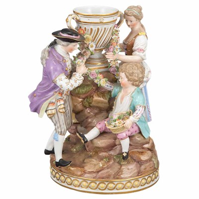 Lot 752 - Meissen Porcelain Figural Group of a Courting...