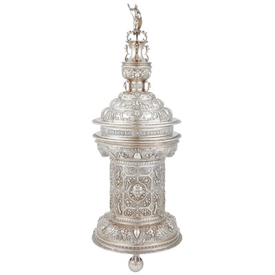 Lot 295 - George V Silver Master Salt Crichton Bros.,...