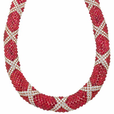 Lot 469 - Gold, Ruby and Diamond Necklace