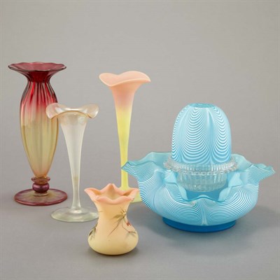 Lot 527 - Group of Art Glass Articles Comprising a...