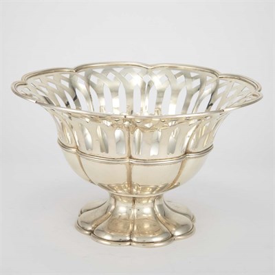 Lot 305 - Tiffany & Co. Makers Sterling Silver Center...