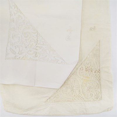 Lot 408 - Set of Italian Matrimonial Linen Trousseau...