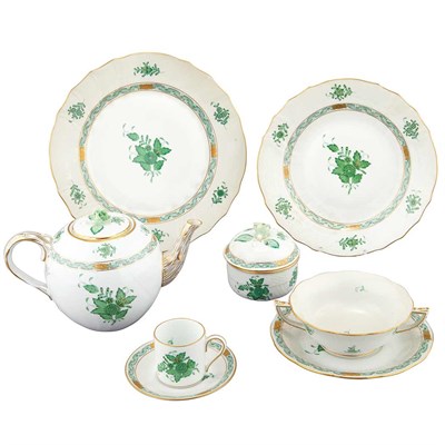 Lot 413 - Herend Porcelain Dinner Service In the Chinese...