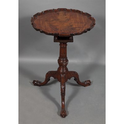 Lot 334 - George II Mahogany Tilt-Top Candlestand 18th...