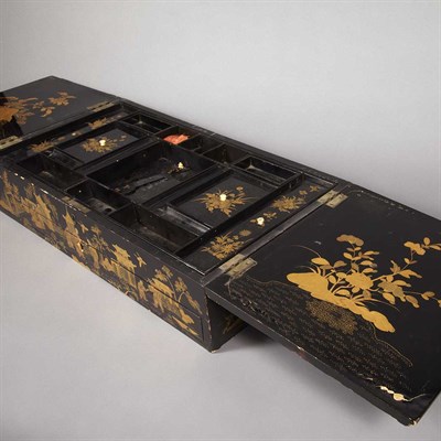 Lot 140 - Chinese Export Red and Black Lacquer and Gilt...