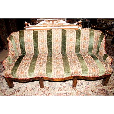 Lot 177 - Flemish Baroque Style Walnut Settee The padded...