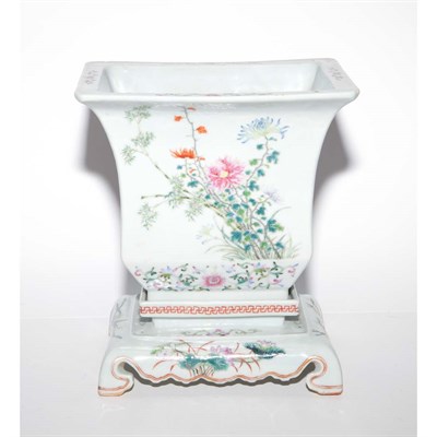Lot 177A - Chinese Famille Rose Porcelain Jardiniere on...