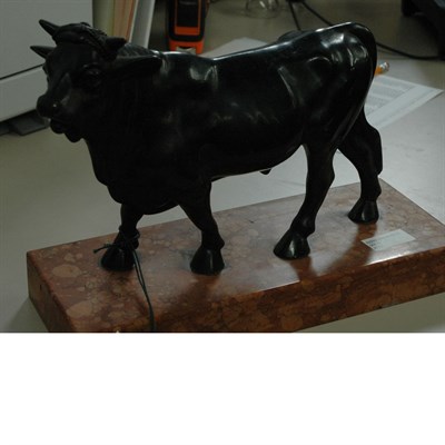 Lot 1052 - 20th Century School Figure of a Bull Bronze...