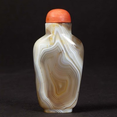 Lot 195 - Chinese Banded Agate Snuff Bottle 19th Century...