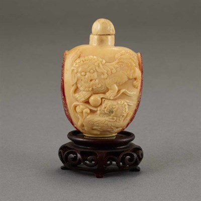 Lot 155 - Chinese Hornbill Snuff Bottle 19th Century Of...