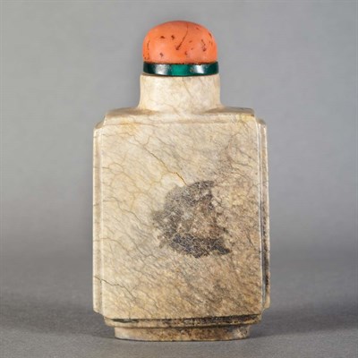 Lot 182 - Chinese Jade Snuff Bottle 19th Century Of...