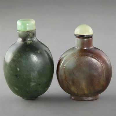 Lot 185 - Two Chinese Jade Snuff Bottles 19th Century...