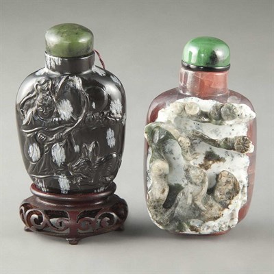 Lot 186 - Two Chinese Agate Snuff Bottles 19th Century...