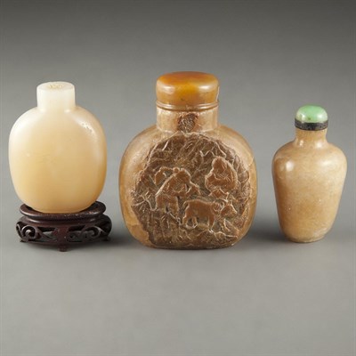 Lot 184 - Two Chinese Stone Snuff Bottles 19th Century...