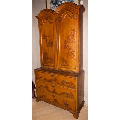 Lot 146 - George III Style Chinoiserie Decorated Painted...