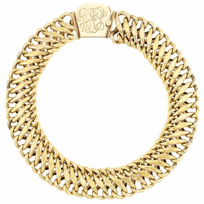 Lot 127 - Gold Necklace