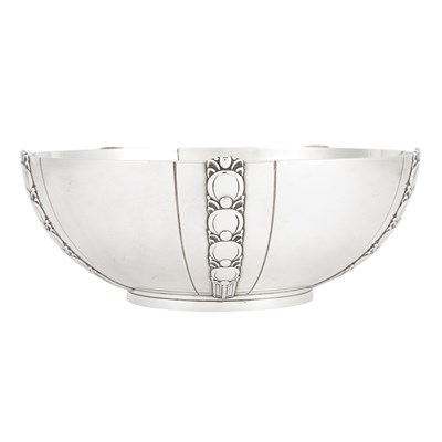Lot 240 - Tiffany & Co. Makers Sterling Silver Center...
