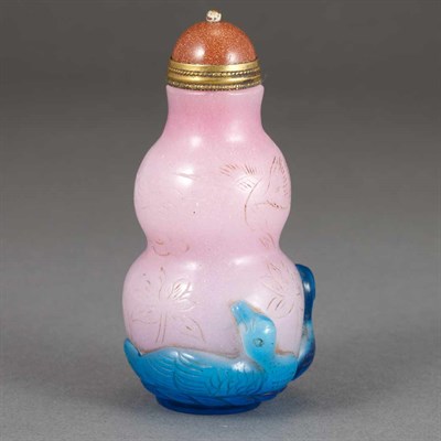 Lot 160 - Chinese Blue Overlay Snuff Bottle 19th/20th...