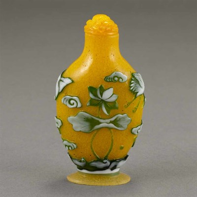 Lot 169 - Chinese Glass Overlay Snuff Bottle 19th...