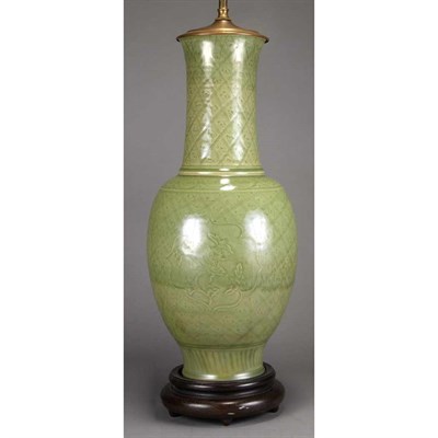 Lot 276 - Chinese Longquan Celadon Vase Ming Dynasty...