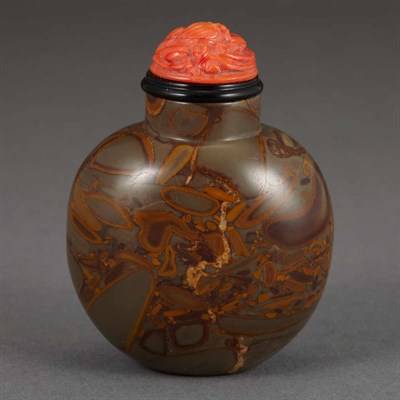 Lot 215 - Chinese Pudding Stone Snuff Bottle 19th...