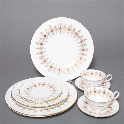 Lot 532 - Royal Crown Derby Porcelain Dinner Service...