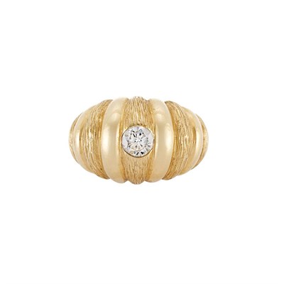 Lot 73 - Gold and Diamond Bombe Ring